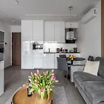 Apartment P&o Mennica X Warschau