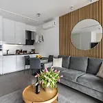 Apartment P&o Mennica X Warschau