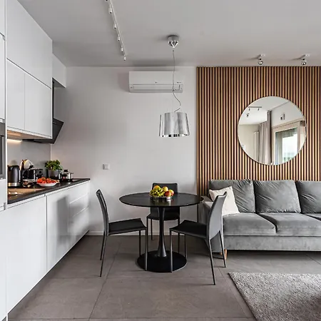 Apartment P&o Mennica X Warschau