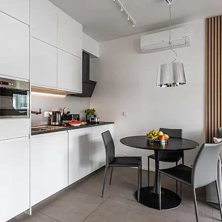 P&o Mennica X ורשה